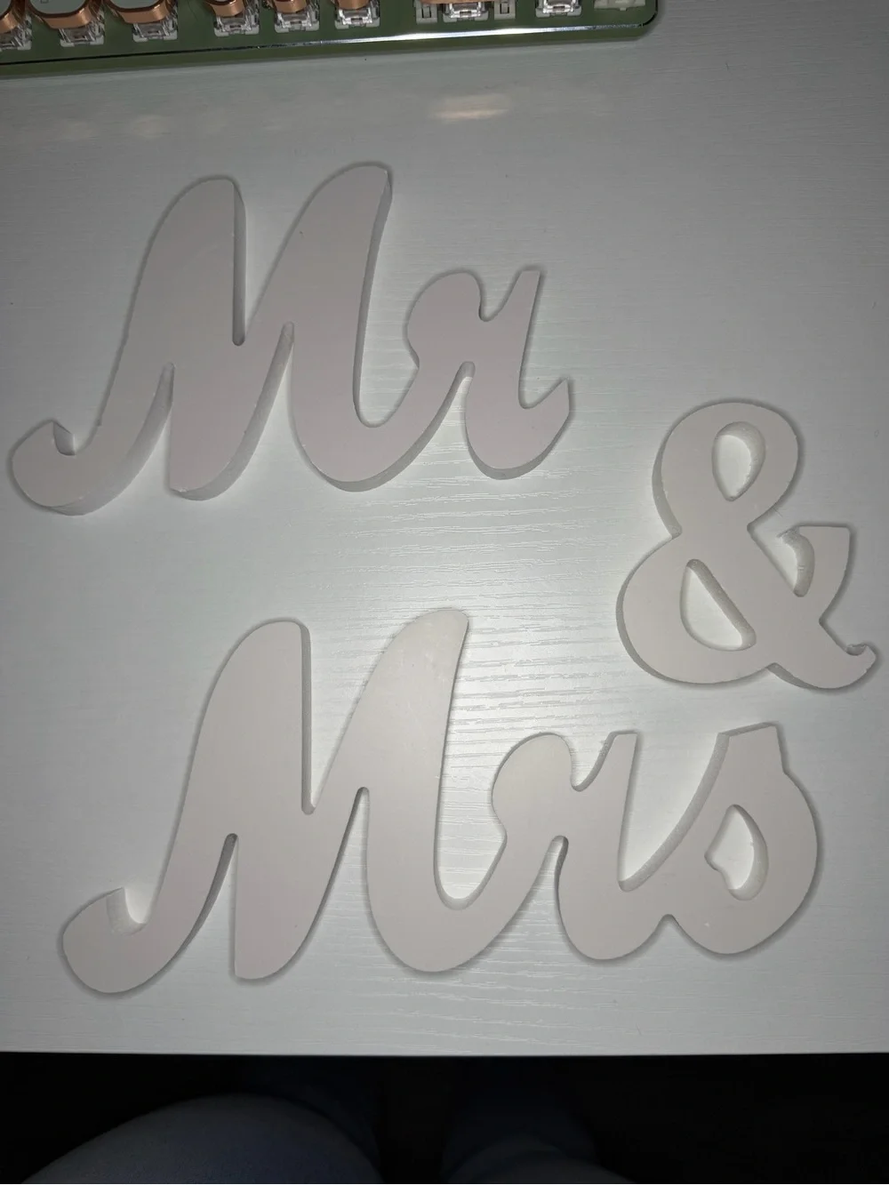 Mr & Mrs Small Wooden Table Signage - White